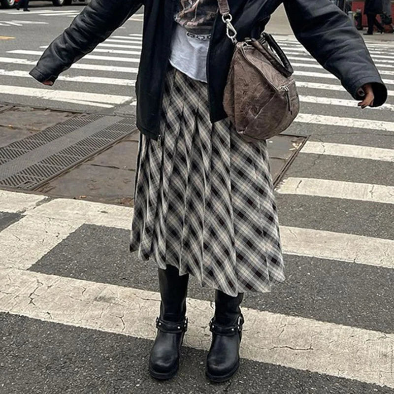 Grey plaid 2024 skirt 90s style