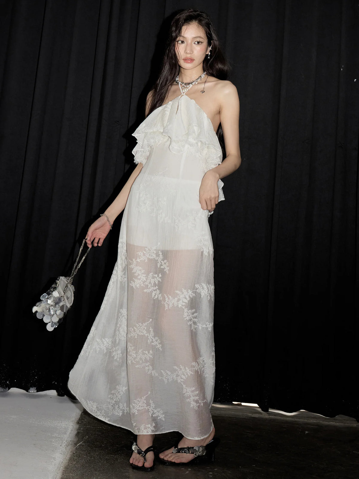 Women White Embroidery Perspective Elegant Long Dress New Halter Sleeveless Fashion Tide Spring Summer 2025 1DJ1448