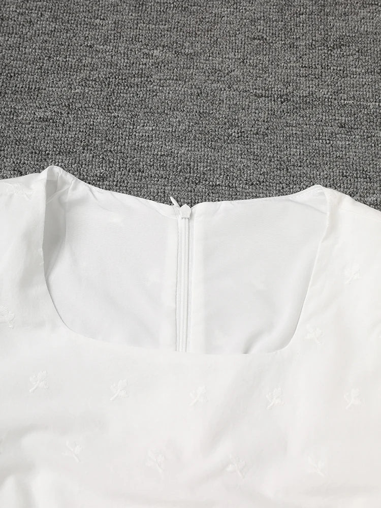 Women White Lace Hollow Out Elegant Slim Dress New Square Collar Short Sleeve Fashion Tide Spring Summer 2025 CPG3161