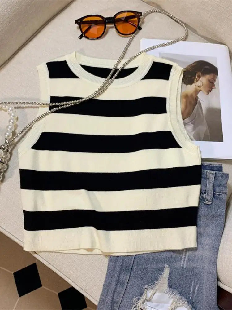Vintage Chic Round-neck Striped Patchwork Knitted Sleeveless Women's Vest Korean Fashion Summer 2024 Female Clothing Tank Tops