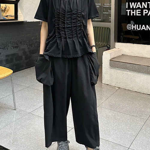 Load image into Gallery viewer, Women Black White Pleated Big Size Casual T-shirt New Round Neck Short Sleeve Fashion Tide Spring Summer 2025 1DJ1611
