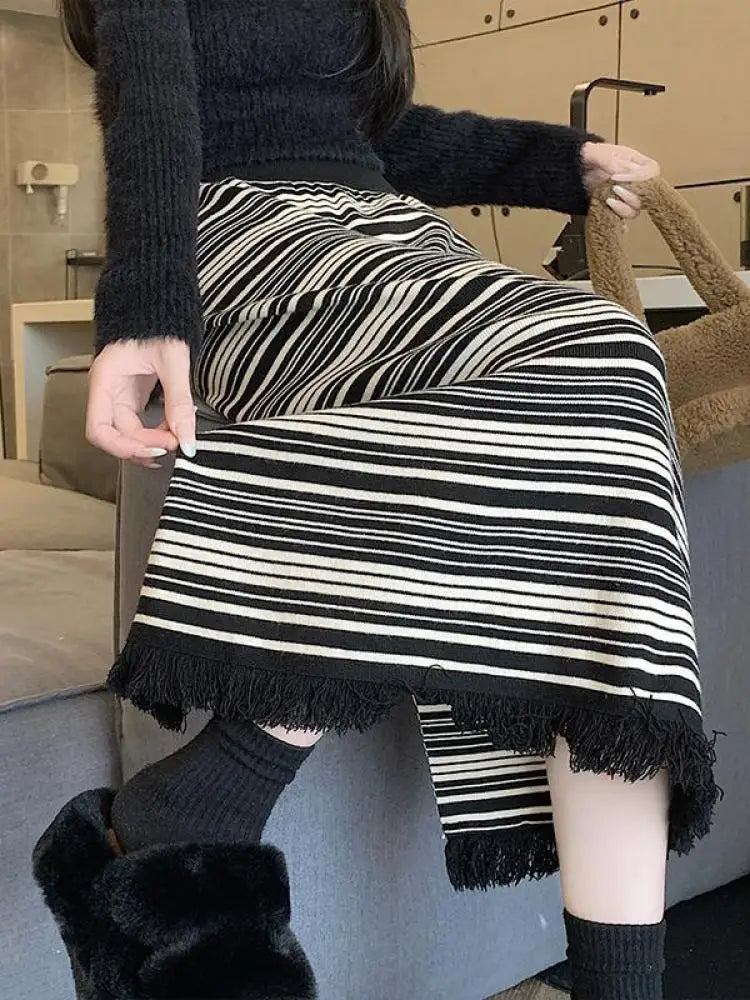 Vintage Women Black Beige Striped Tassel Elegant High Waist Party Long Skirt 2024 Autumn Winter Straight Wrap Hip Knitted Skirts