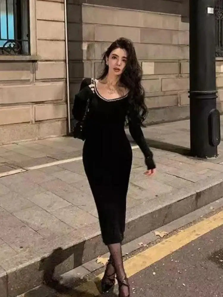 Korean Version Autumn Winter Black Diamond V Neck Elegant Wrap Hip Dress Vintage Women Long Sleeves Festival Knitted Dress 2024