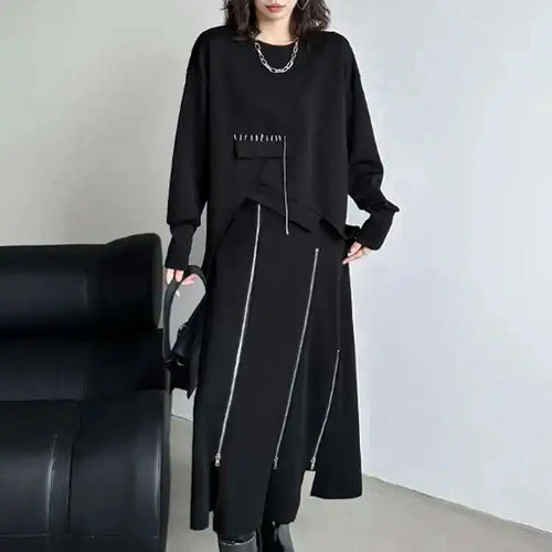 Load image into Gallery viewer, Black Topstitched Irregular Hem Sweatshirt New Round Neck Long Sleeve Women Big Size Fashion Spring Autumn 2025 1DH7646
