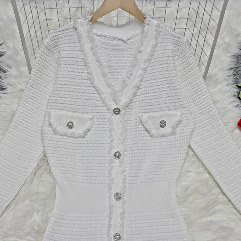 Autumn 2024 New Fashion White V-neck Long Sleeve Single Breasted Knit Long Dress Women Black Temperament Elegant Office Dresses