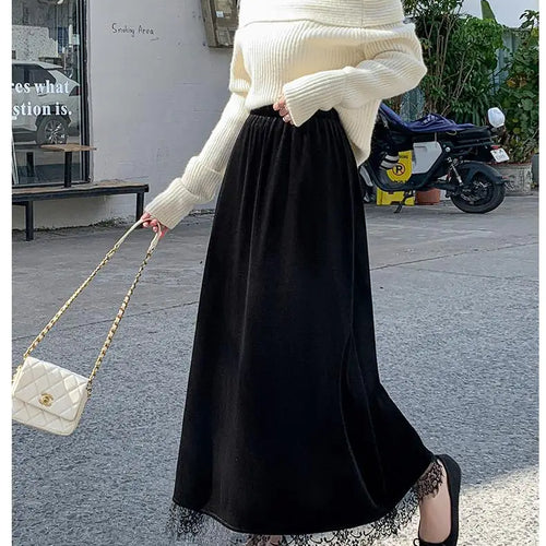 Load image into Gallery viewer, French Fashion Women Black Velvet Lace Elegant Vacation Pleated Long Skirt 2024 Autumn Winter New Elastic High Waist Party Skirt
