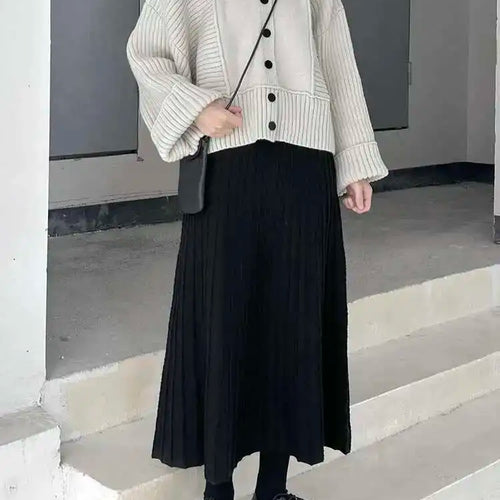 Load image into Gallery viewer, High Elastic Waist Black Pleated Knitting Sweater A-line Half-body Skirt Women Fashion Tide New Autumn Winter 2025 1DH9208
