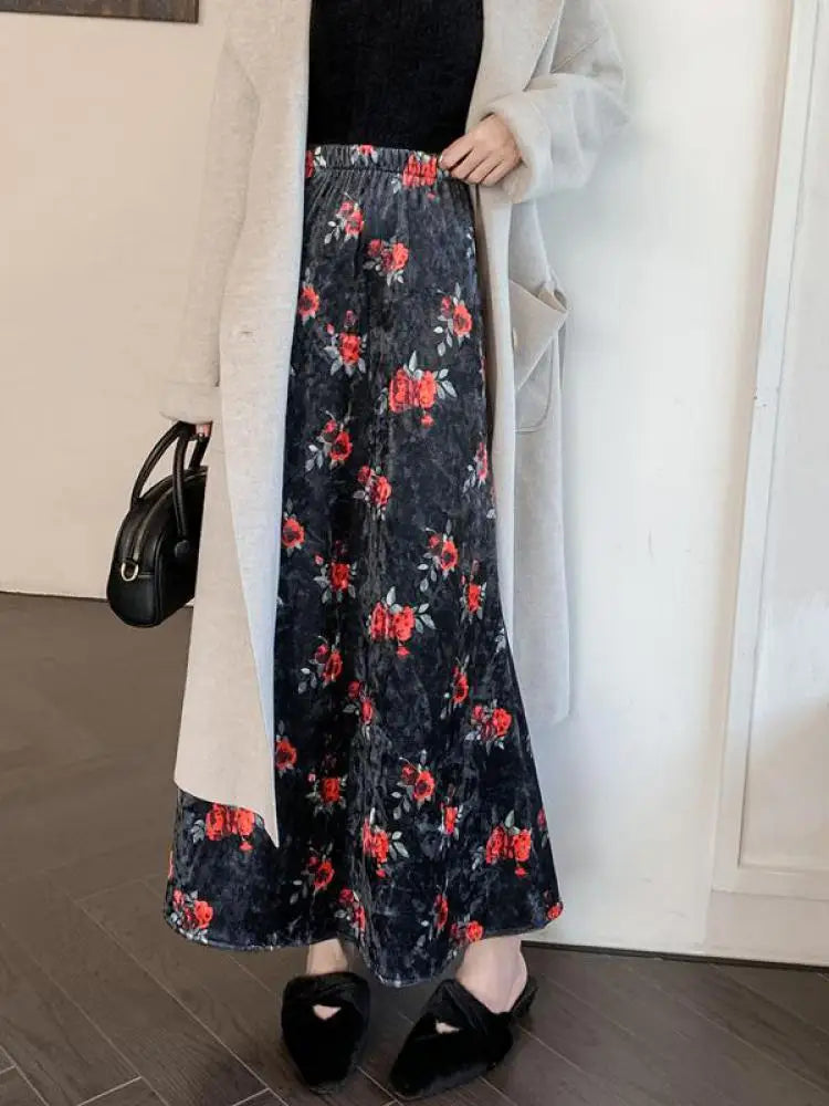 Retro Brown Floral Elegant Party Long Skirt Black Print Elastic High Waist Velvet Skirts Autumn Winter All-match Fashion Women