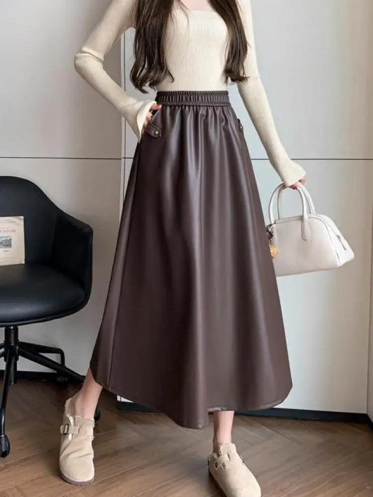 Autumn Winter French Vintage Brown Temperament Pu Leather Skirts For Woman Black Slim Elegant High Waisted Pleated Skirt Fashion