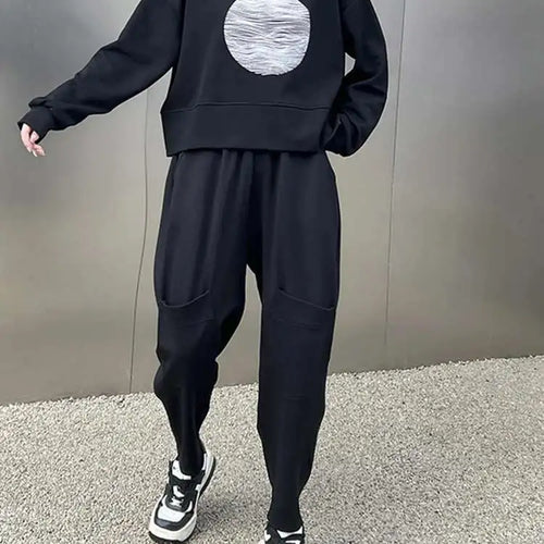 Load image into Gallery viewer, Black Printed Back Zipper Sweatshirt New Round Neck Long Sleeve Women Big Size Fashion Tide Spring Autumn 2025 1DJ0624
