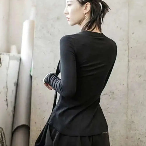 Load image into Gallery viewer, Women Burr Split Joint Asymmetrical Temperament T-shirt New Round Neck Long Sleeve  Fashion Tide  Spring Autumn 2025 1H312
