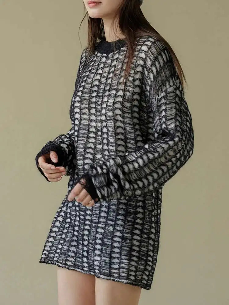 Blue Thin Hollow Out Knit Sweater Round Neck Long Sleeve Women Pullovers New Fashion Tide Spring Autumn 2025 1DH4489