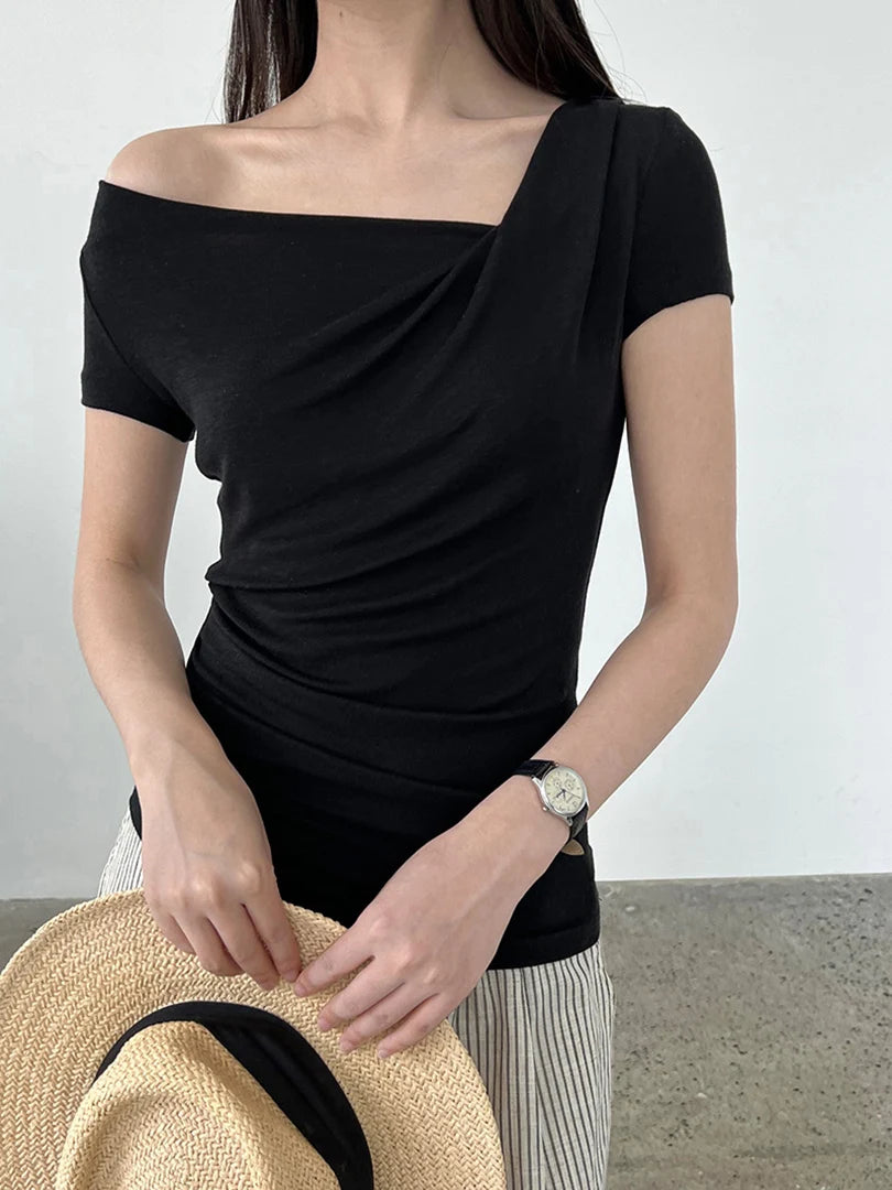 Women Black Irregular Pleated Elegant T-shirt New Skew Collar Short Sleeve Fashion Tide Spring Summer 2025 1DJ1908