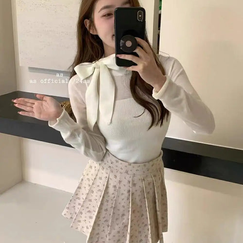 Load image into Gallery viewer, Women's Sweet White Floral Pleated Mini Skirts 2024 Summer Elegant High Waist A-line Short Skirt Fresh Style Streetwear Fashion
