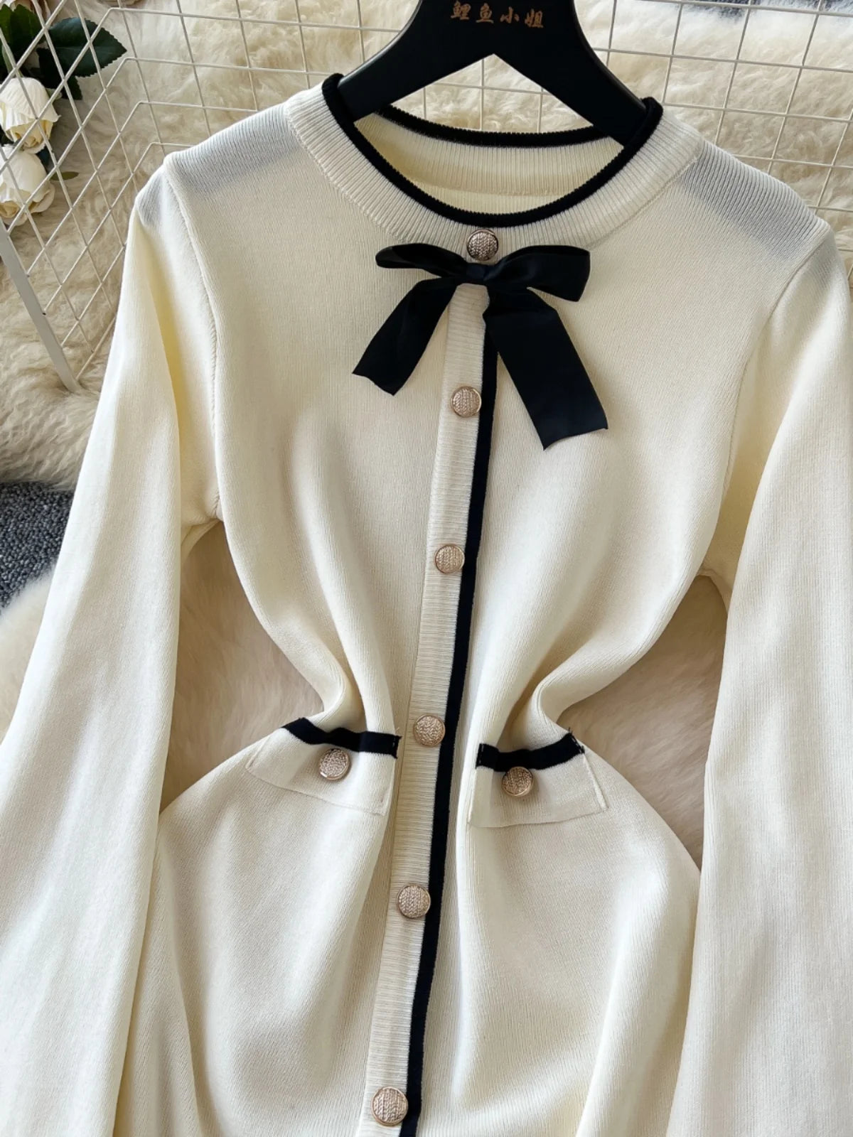 French Fashion Beige Patchwork Elegant Long Sleeves Round Neck Bow Mini Dress Women Autumn New Office Lady Short Knitted Dresses