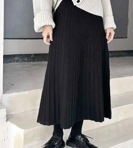 High Elastic Waist Black Pleated Knitting Sweater A-line Half-body Skirt Women Fashion Tide New Autumn Winter 2025 1DH9208