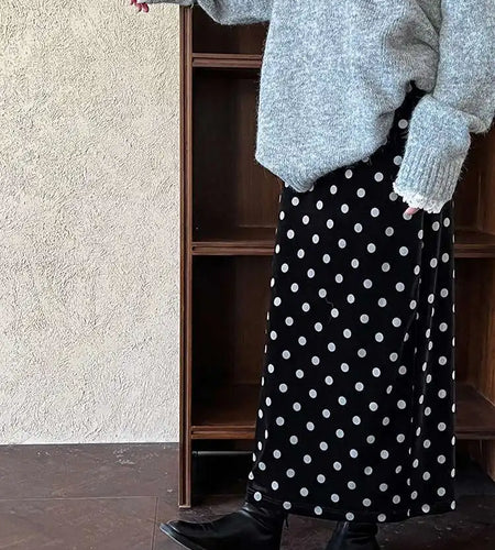 High Elastic Waist Black Velvet Dot Vintage Elegant Half-body Skirt Women Fashion Tide New Spring Autumn 2025 1DH8920