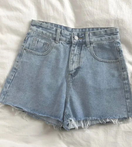 Korean High Waisted Raw Edge Denim Shorts Women's 2023 Summer New Basic Button Pocket Denim Shorts Street Denim Pant