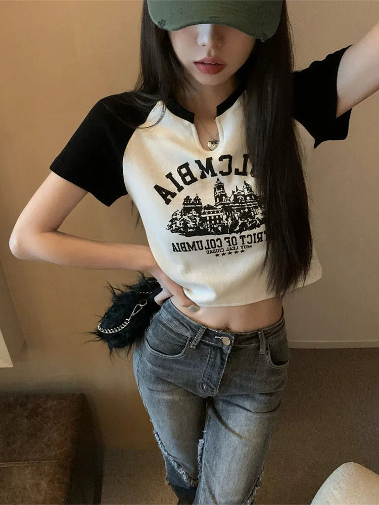 Vintage Printed T-Shirts Women Slim V-Neck Crop Top Y2k Aesthetic Short Sleeve Streetwear Grunge Tee Korean Version Pullovers