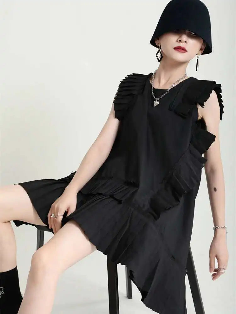 Women White Irregular Pleated Big Size Elegant Dress New Round Neck Sleeveless Fashion Tide Spring Summer 2025 1DH5375