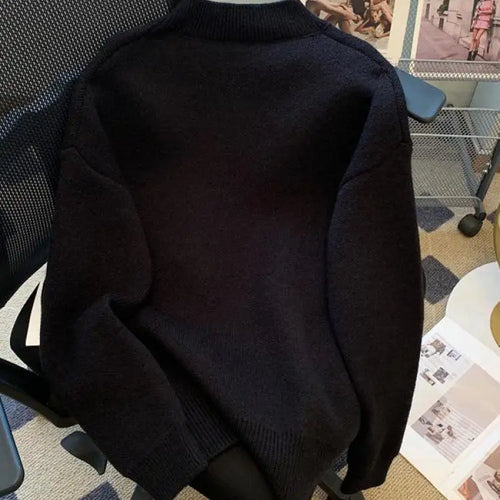 Load image into Gallery viewer, Women's Letters Star Shaped Long Sleeve Round Neck Sweater Autumn Winter Elegant Festival Versatile Knitted Thick Pullover Tops
