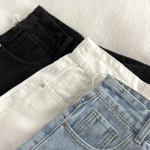 Load image into Gallery viewer, Korean High Waisted Raw Edge Denim Shorts Women&#39;s 2023 Summer New Basic Button Pocket Denim Shorts Street Denim Pant
