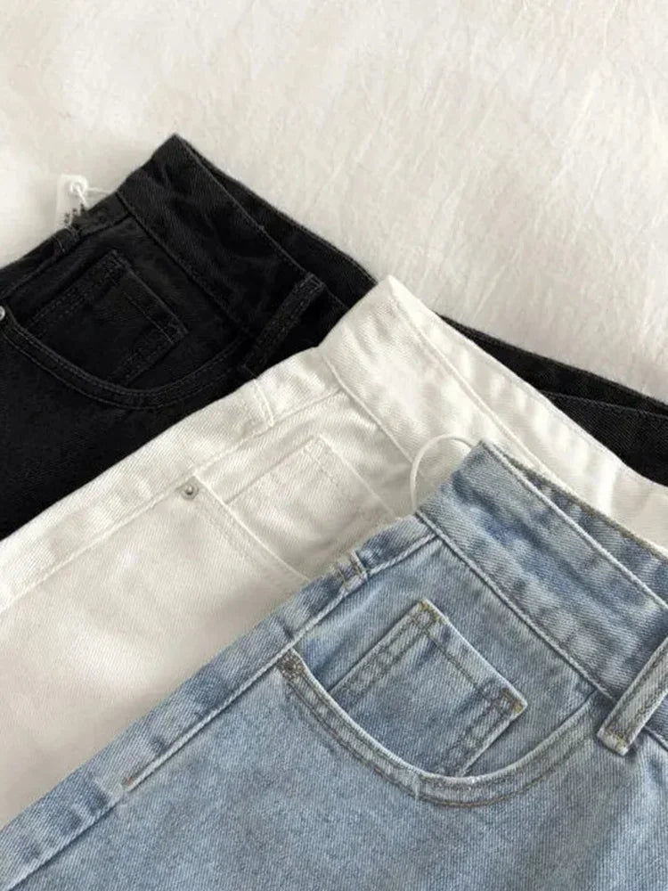 Korean High Waisted Raw Edge Denim Shorts Women's 2023 Summer New Basic Button Pocket Denim Shorts Street Denim Pant