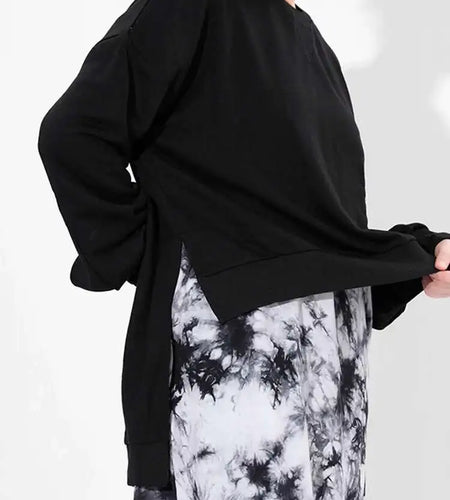 Loose Fit Black Backless Bandage Sweatshirt New Round Neck Long Sleeve Women Big Size Fashion Spring Autumn 2025 JO28401