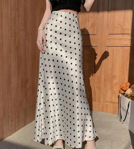 Spring Summer French Fashion Black Beige Dot Elegant Sexy Pleated Long Skirt Women High Waist Slim Wrapped Hip Skirt 2025 Casual
