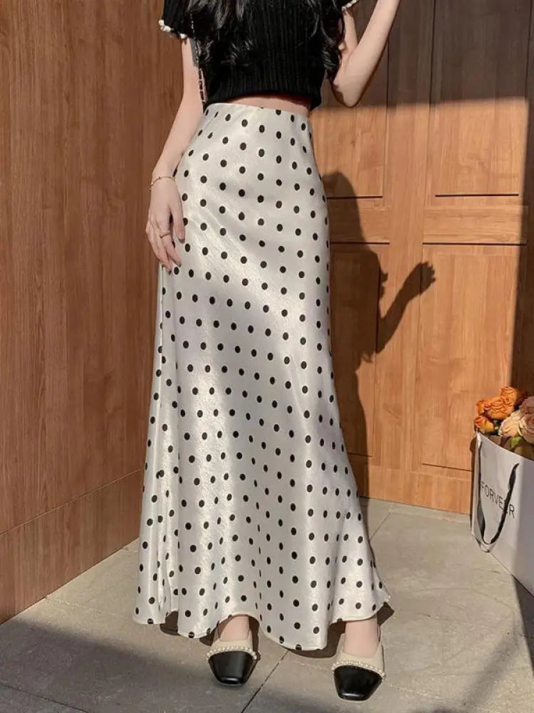Spring Summer French Fashion Black Beige Dot Elegant Sexy Pleated Long Skirt Women High Waist Slim Wrapped Hip Skirt 2025 Casual