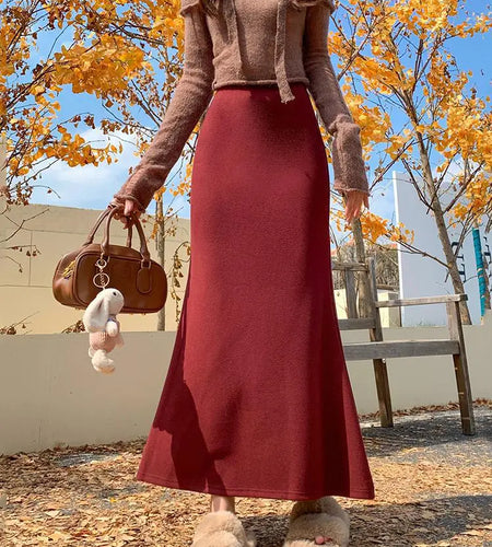 French Fashion Vintage Women Black Red Woolen Long Skirt 2024 Autumn Winter Brown Elegant High Waist Vacation Straight Skirt New