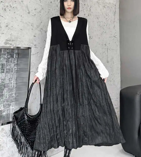 Women Black Bandage Pleated Spliced Big Size Midi Dress New V-Neck Sleeveless Fashion Tide Spring Autumn 2025 1DJ077701