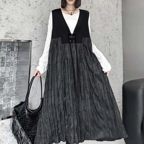 Load image into Gallery viewer, Women Black Bandage Pleated Spliced Big Size Midi Dress New V-Neck Sleeveless Fashion Tide Spring Autumn 2025 1DJ077701
