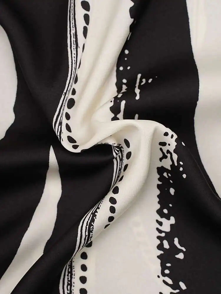 Women Beige Striped Printed Belted Elegant Midi Dress New V-Neck Sleeveless Fashion Tide Spring Summer 2025 CPG1504