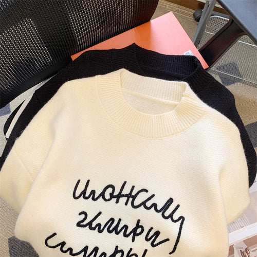 Load image into Gallery viewer, Women's Letters Star Shaped Long Sleeve Round Neck Sweater Autumn Winter Elegant Festival Versatile Knitted Thick Pullover Tops
