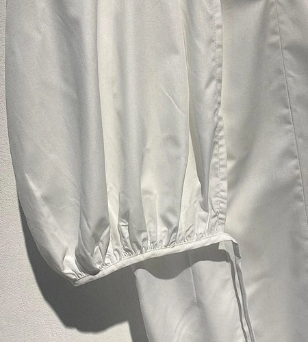 Women White Black Shaped Elegant Bud Blouse New V-Neck Short Puff Sleeve Shirt Fashion Tide Spring Summer 2025 1DJ1481