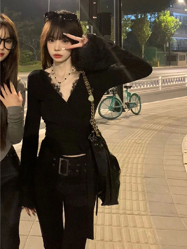 2025 Y2k Aesthetic Lace Patchwork Crop Top Streetwear Harajuku Women Vintage T-shirt  Streetwear V Neck Bottoming Grunge Tees