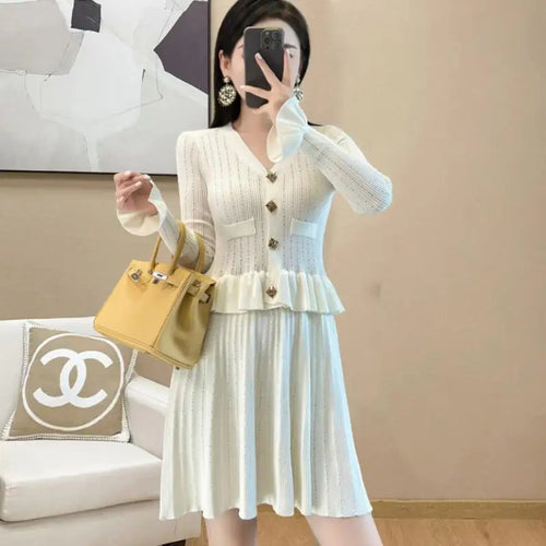 Load image into Gallery viewer, French Retro Women Black White V Neck Elegant Slim Long Sleeved Ruffles Dress Spring Single Breasted Office Knitted Short Dress
