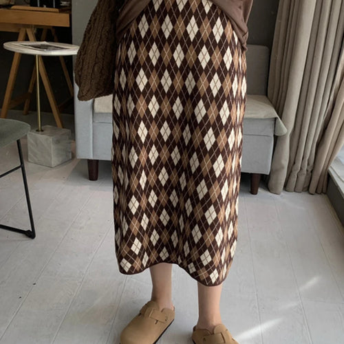 Load image into Gallery viewer, Vintage Rhombus Plaid Knitting Long Skirt Fashion Women High Waist Bodycon One Step Sweater Skirt Jacquard C-094
