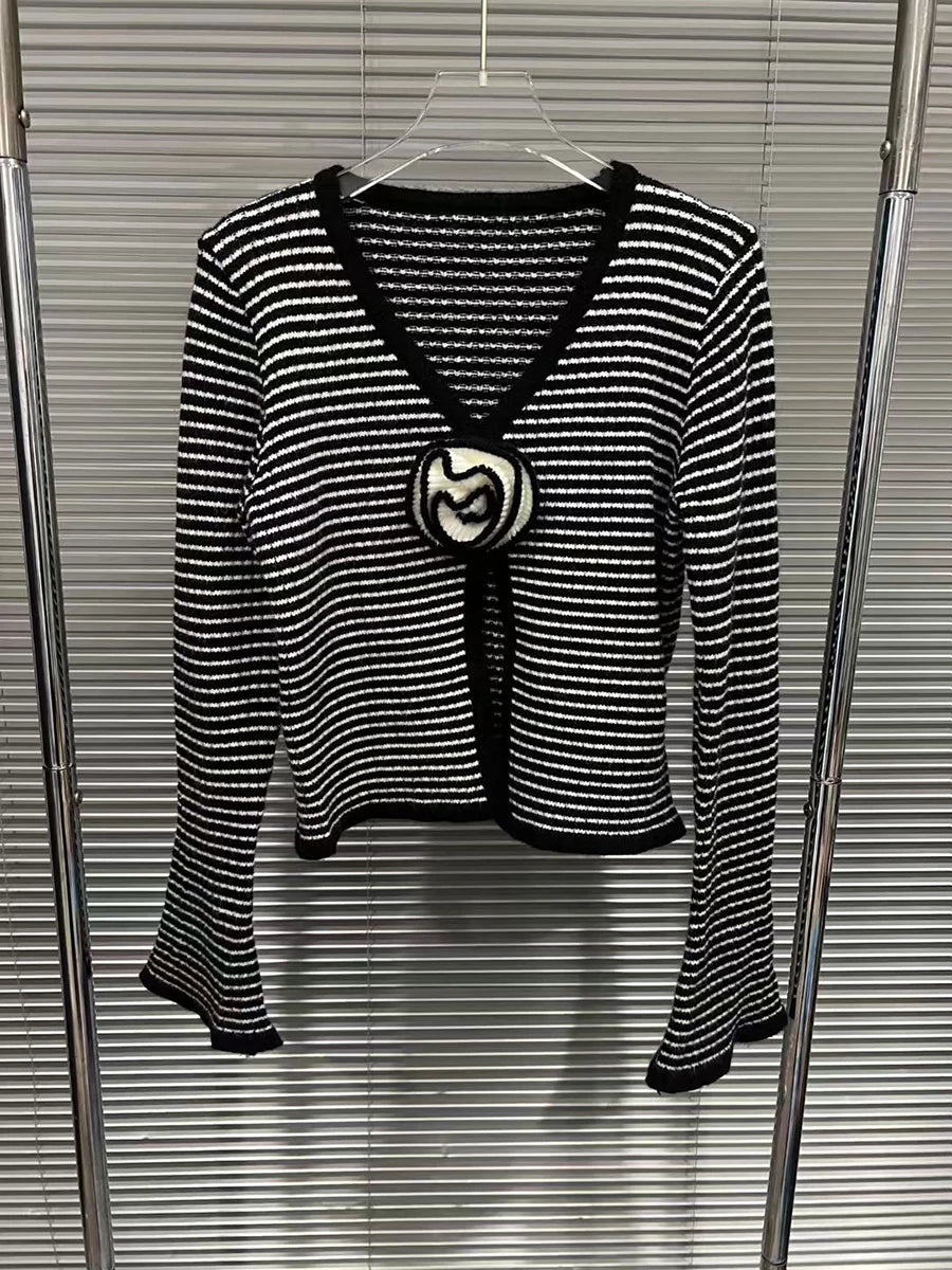 Hit Color Striped Spliced 3D Flower Cardigan for Women V Neck Long Sleeves Patchwork Zipper Elegant Cardigan Female