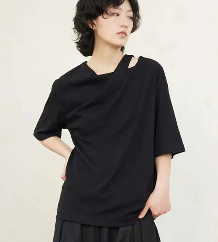 Women Black Irregular Hollow Out Big Size T-shirt New Round Neck Short Sleeve Fashion Tide Spring Summer 2025 1DF9081