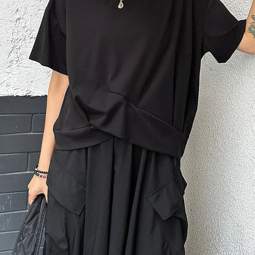 Load image into Gallery viewer, Women Black Irregular Spliced Big Size Casual T-shirt New Round Neck Short Sleeve Fashion Tide Spring Summer 2025 1DJ1297
