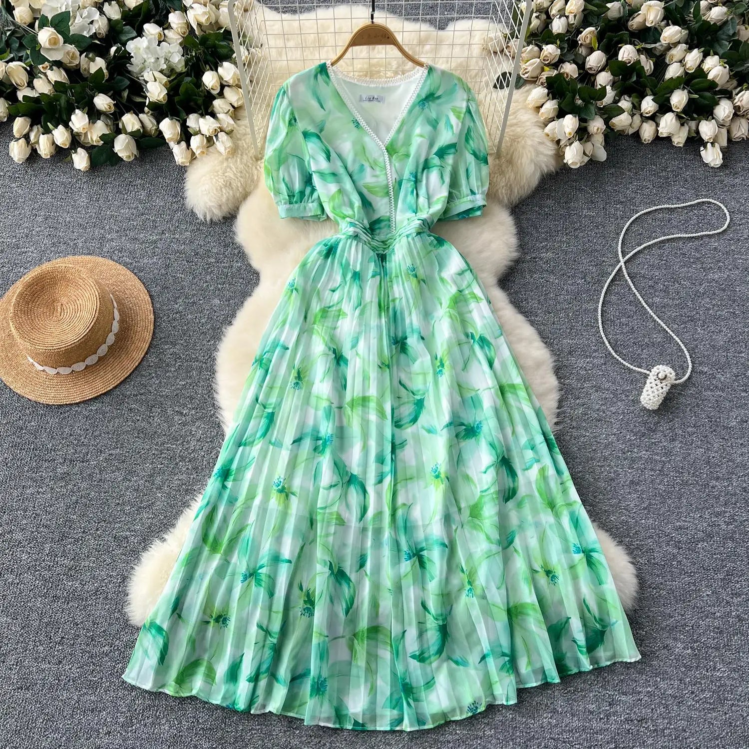 French Retro Romantic Women's Elegant Print V-neck Short Sleeved Pleated Long Dress Summer Vacation Party Evening Dress Bohemian