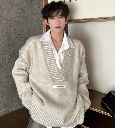 Versatile Men's Knitwear New Fashion V-neck Sweater Winter Trend Solid Color Loose Male Pullover Top Male 9C3683