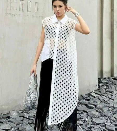 Women White Mesh Irreuglar Perspective Big Size Blouse New Lapel Sleeveless Shirt Fashion Tide Spring Summer 2025 1DH5527