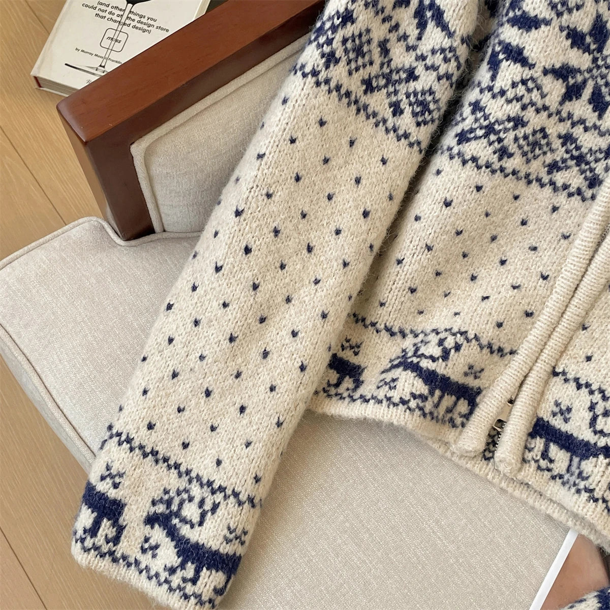 French Autumn Winter Beige Print Elegant Zipper Cardigan Short Sweater Women's Vintage 2024 New Long Sleeved Knitted Tops Trendy