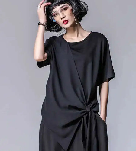 Women Black Asymmetric Chiffon Pleated Big Size T-shirt New Round Neck Short Sleeve Fashion Spring Summer 2025 1DF4730