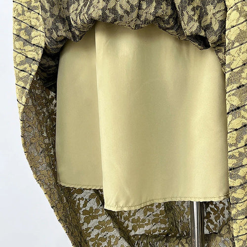 Load image into Gallery viewer, Women Green Printed Bandage Long Spaghetti Strap Dress New V-Neck Sleeveless Fashion Tide Spring Summer 2025 1DJ1311
