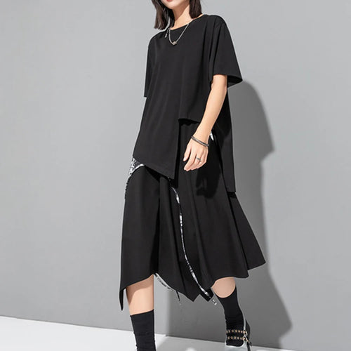 Load image into Gallery viewer, Women Black Irregular Hem Big Size Casual T-shirt New Round Neck Short Sleeve Fashion Tide Spring Summer 2025 1DJ1743

