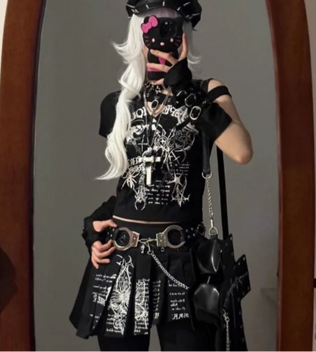 Harajuku Y2k Tshirts for Women Fashion Japanese Camisetas Black Punk Skull Tees Crop Tops Skew Collar Tunic Off Shoulder T-shirt